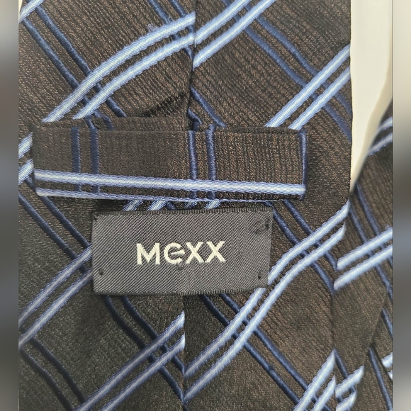 100% Silk Mexx Blue Striped Tie - Picture 4 of 6